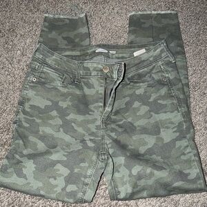 Old Navy Green Camouflage Skinny Jeans